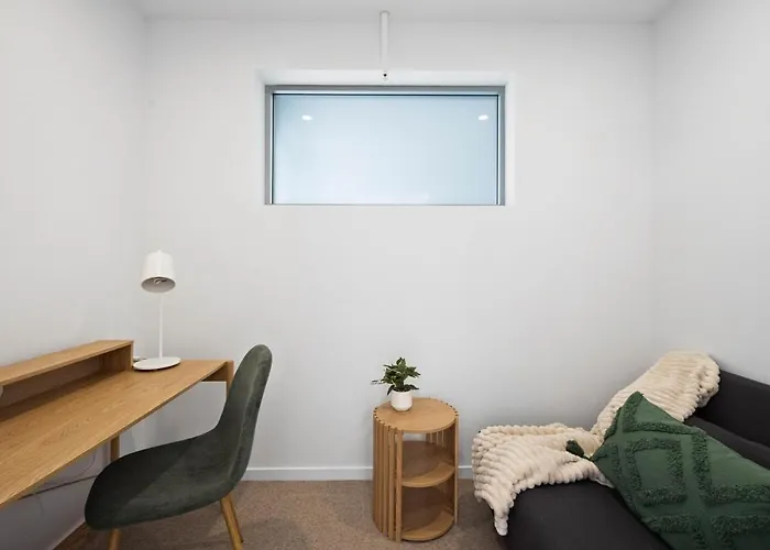 Coastal Oasis Lush Hideaway In Tweed Heads