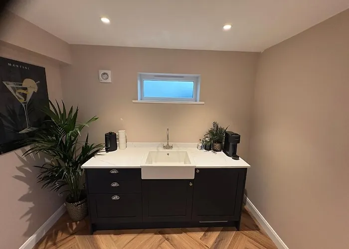 New Cosy New Forest Retreat For Two