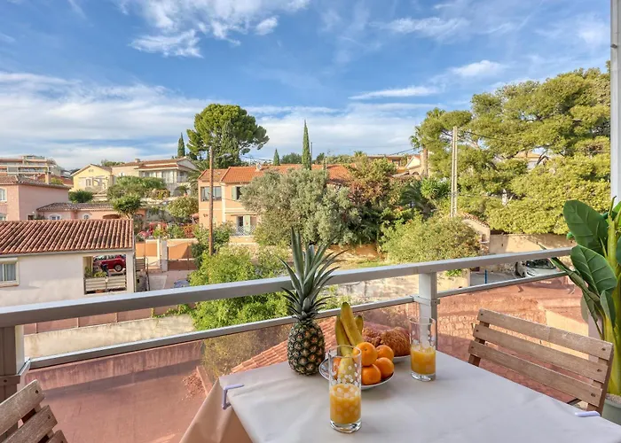 Parenthese A Bandol Port, Plage & Clim