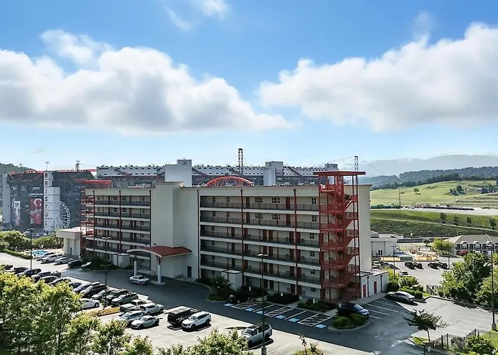 New 2 Bed 2 Bath Condo With Pool At Bms