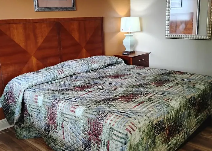 1 King Br1 Bath Apt With Full Kitchen 124