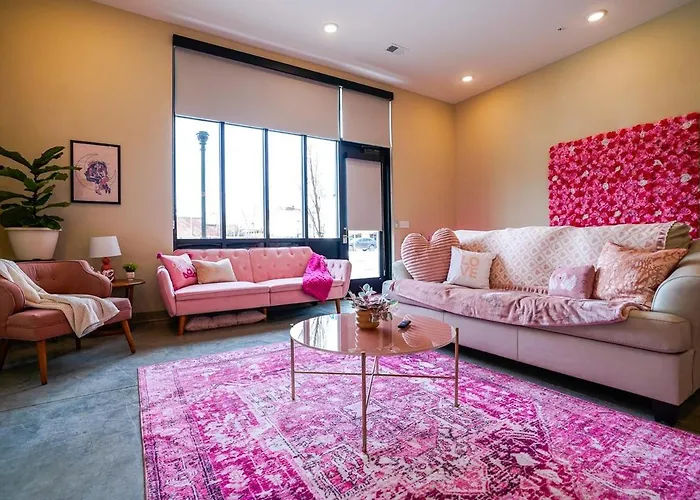 Rose Quartz Suite - New 2 Bdrm 2 Bath