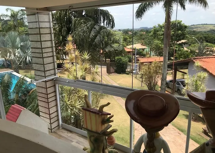 Casa de Vidro em Condomínio