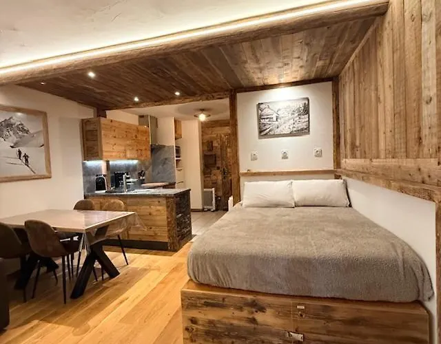 Le 1974 La Rosiere