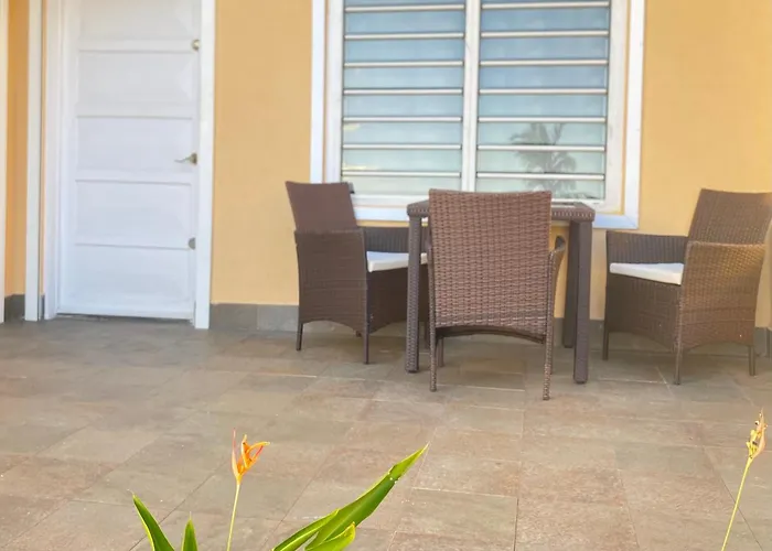 Modern Studio With Pool And Parking In Pelican Key Near Kim Sha Beach And Dining