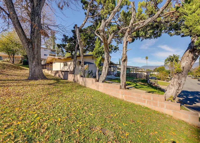 1 Mi To Llumc! Loma Linda Home W/ Shared Patio