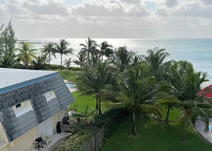 Beachfront 2Br Townhouse With Pool & Ocean View