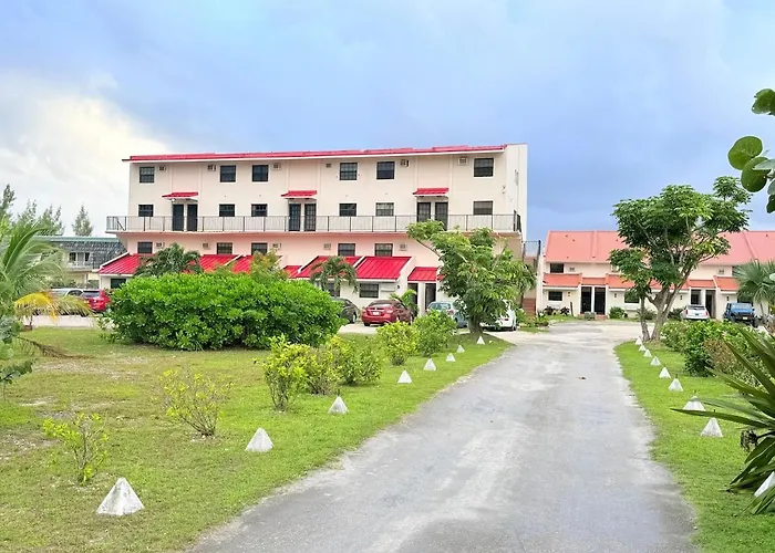 Beachfront 2Br Townhouse With Pool & Ocean View