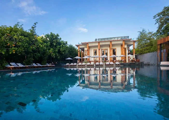 Cape Nidhra Hotel