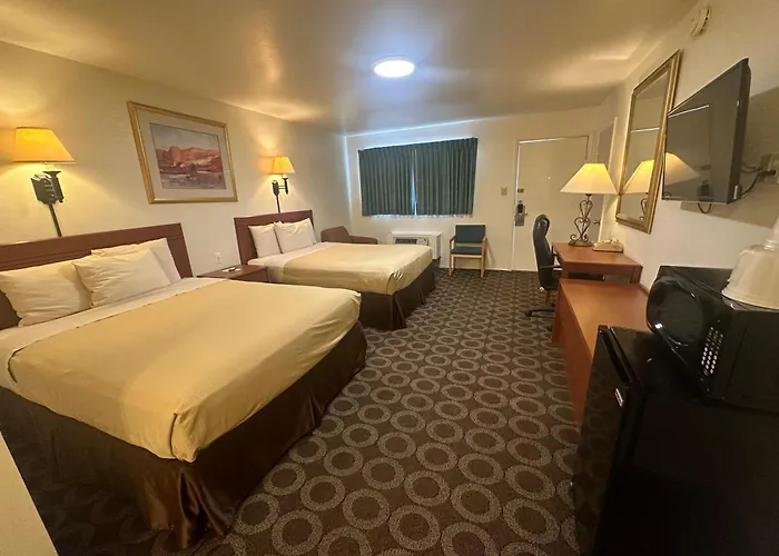 Canyonlands Motor Inn