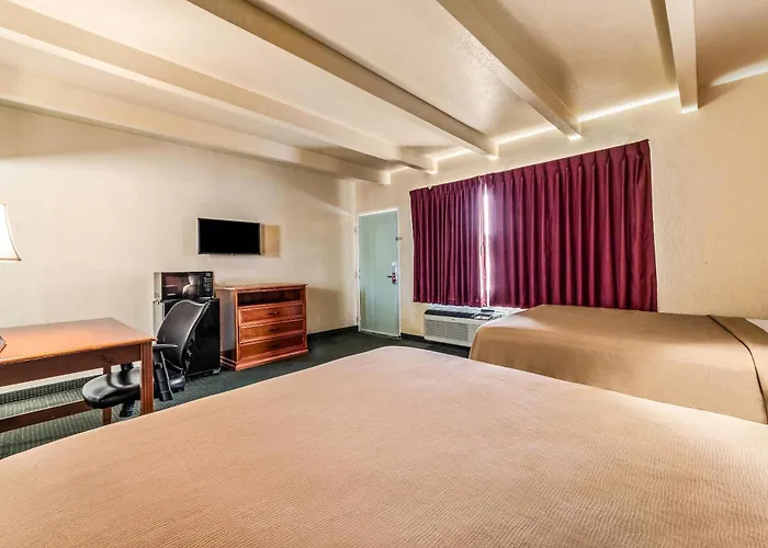 Econo Lodge Del Rio