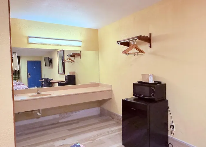Aloha Inn Mcallen Airport Near Medical Center Tx