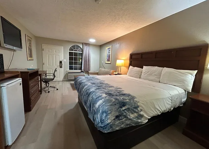 Americana Inn
