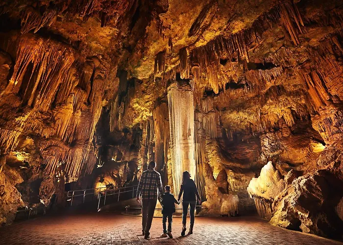 Luray Caverns Motels