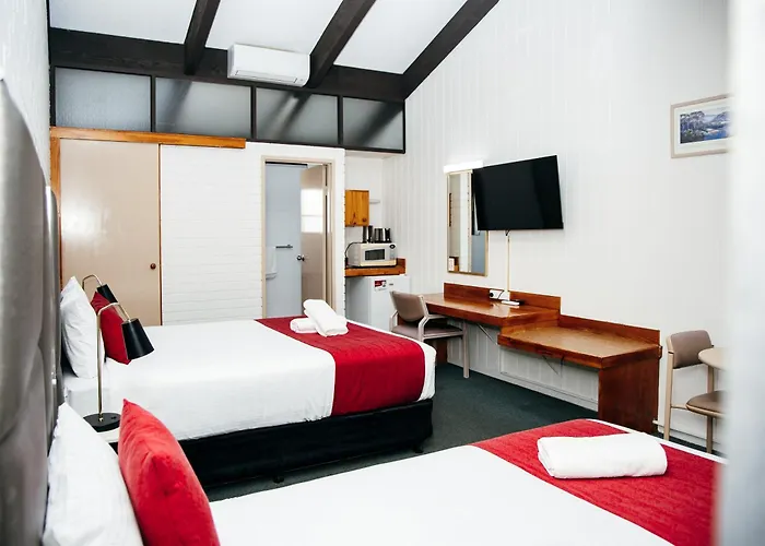 All Travellers Motor Inn