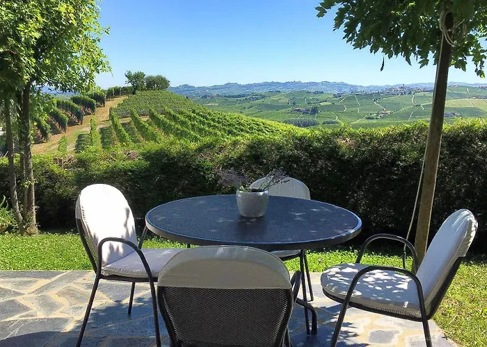 Holiday Home Cannubi In Barolo