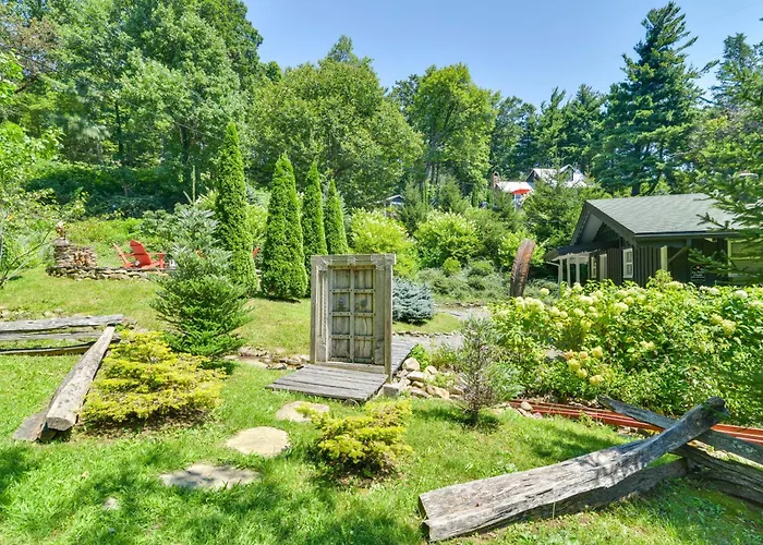 'La Petite Chalet' W/ Blue Ridge Mountain Views!