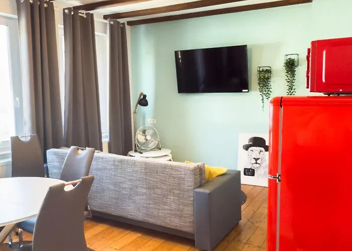 O&W Ferienhaus Mit Pool Naehe Nuerburgring, Adenau