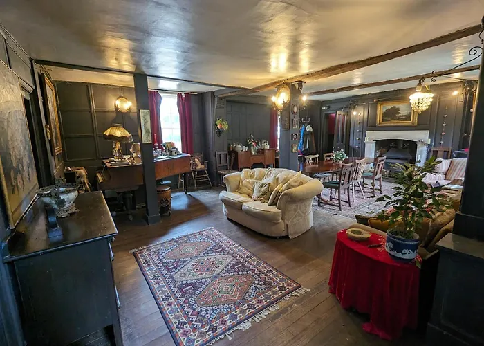 Old Manor House