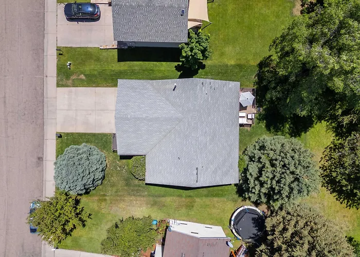 Happy Home - Cozy Retreat With Deck Near Downtown Carbondale