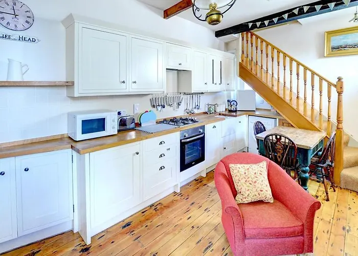 1 Bed In Whitby Oc-R049