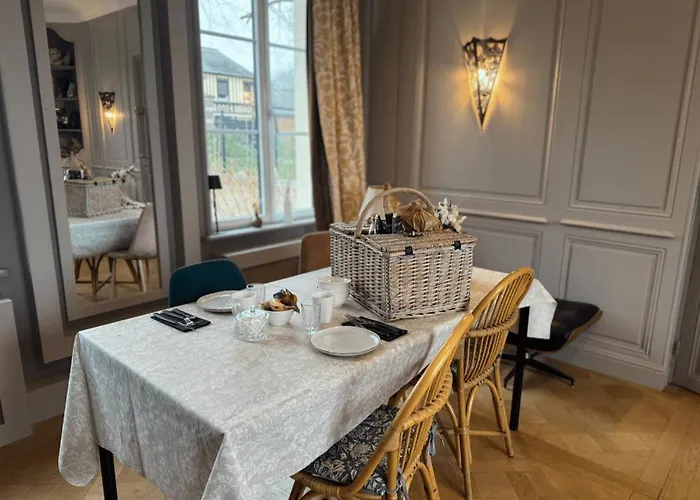 Maison Menadel