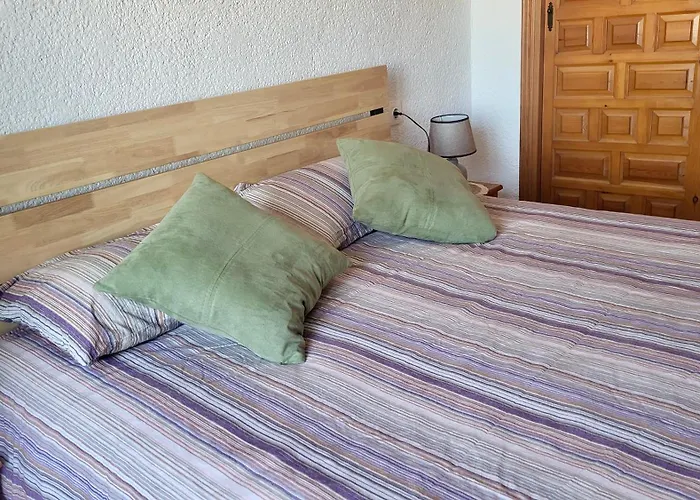La Casita Denia, Charming 2Br Townhouse With Shared Pool, 1Km To Beach
