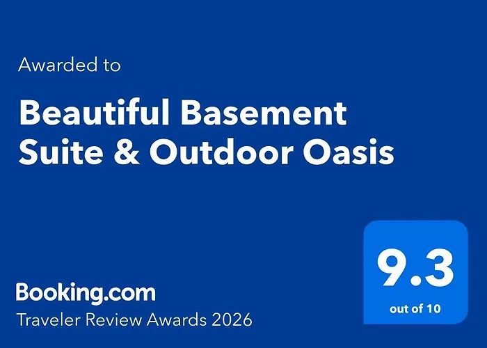 Beautiful Basement Suite & Outdoor Oasis