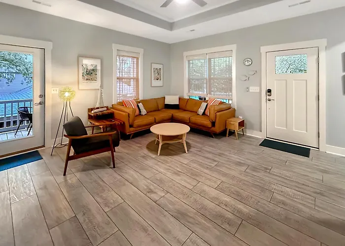 Live Oak Cottage Oki Beach Retreat