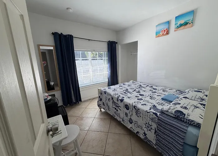 B5 Best Value On Private Bedroom With Private Bathroom In Little Havana, Miami