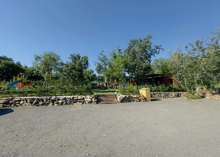 Holiday Village Smokinia