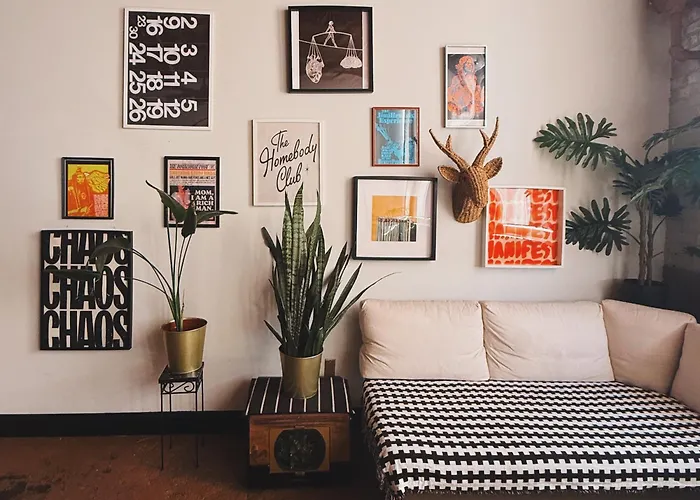 420 Friendly Boho Loft Downtown King Suite Free Parking