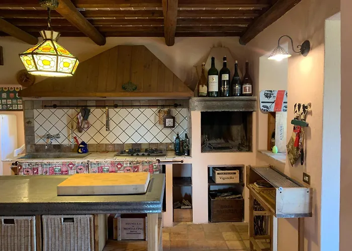 Nox Romana Apartments - Capranica Vt - Peaceful Rustic Farmhouse Near Rome