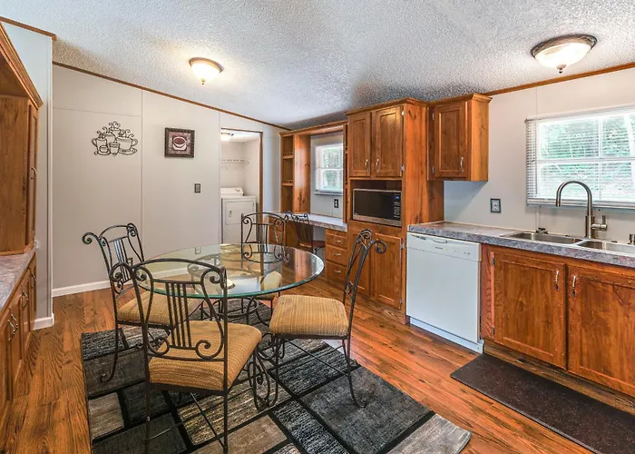 'Well & Cellar' Near Kanawha River & Atv Trails!
