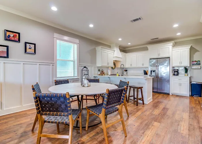 3 Bedroom Waterfront Home Near Bay St Louis