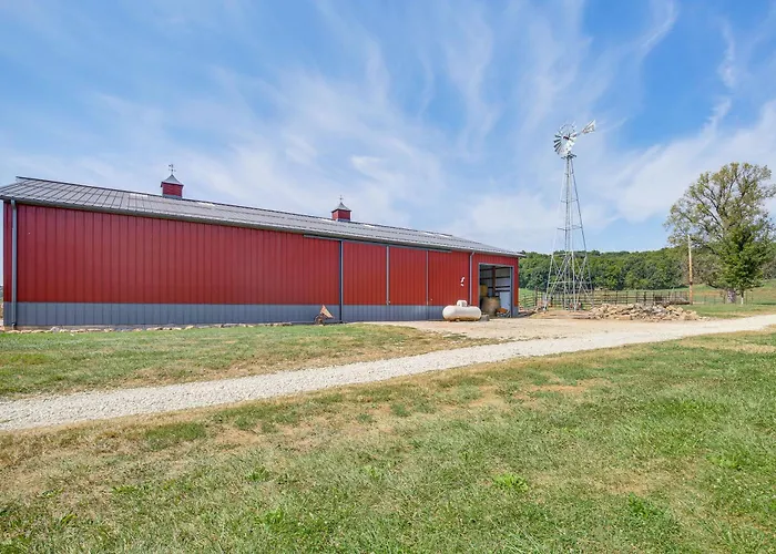 Farm Stay In Illinois With Private Fishing Pond