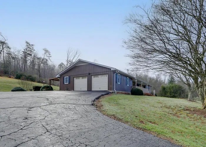 Scenic Asheville Area Retreat: Hot Tub & Game Room