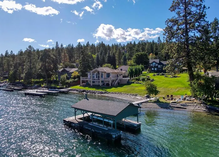 Lakefront Estate W Private Beach On Flathead Lake