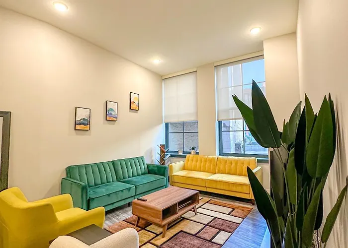 Your Downtown Oasis, Pool Gym In Building Steps From Dining And Top Sights