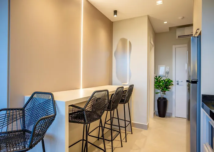 Elegance - Piscina Aquecida - Apartamento para 4 pessoas em Bombinhas