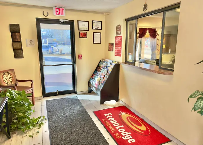 Econo Lodge Lansing - Leavenworth