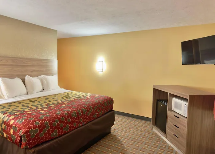 Econo Lodge Lansing - Leavenworth