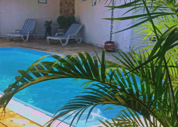 Suites Praia Martin De Sa