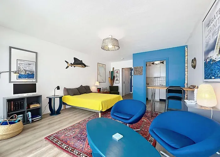 Quiberon - Studio Renove 33M² Avec Balcon, Parking Et Animaux Acceptes