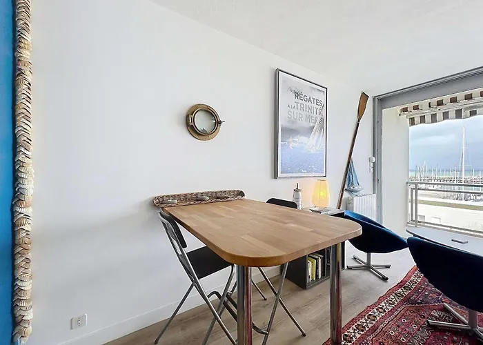 Quiberon - Studio Renove 33M² Avec Balcon, Parking Et Animaux Acceptes
