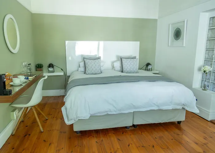 Ballinderry, The Robertson Guest House