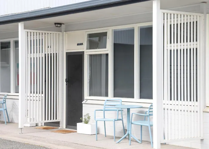 Harbour View Motel