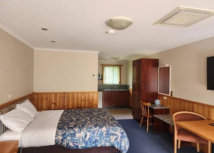 Kentish Hills Retreat
