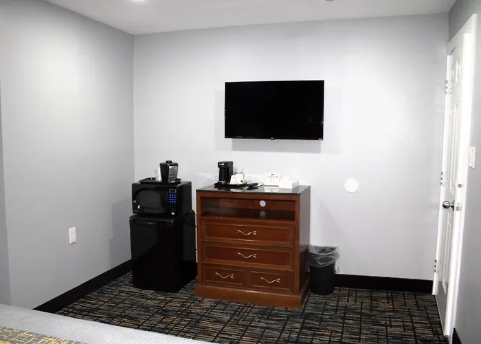 Havenpointe Inn & Suites