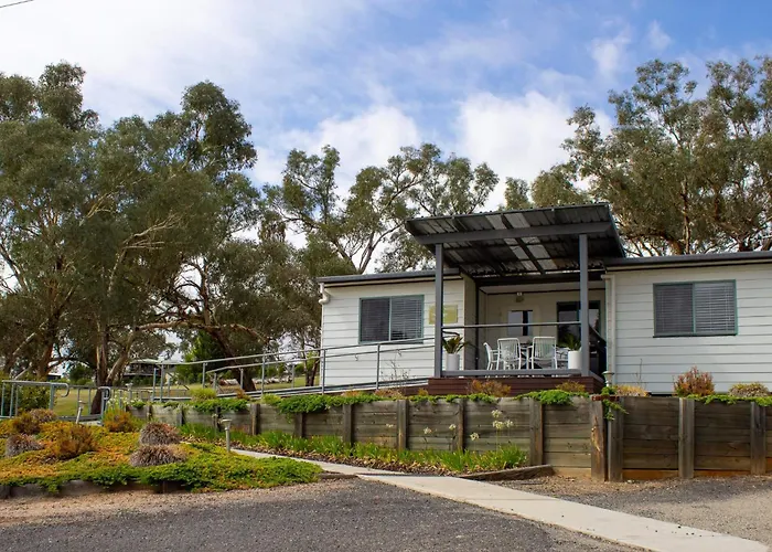 Bathurst Goldfields Resort - Conrod Straight, Mount Panorama
